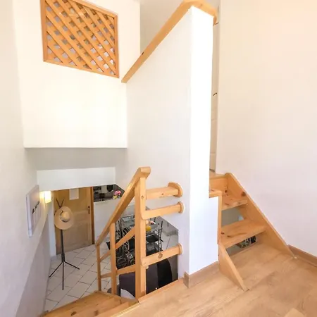 Beau Duplex: Cozy 3-Star Gite with Netflix and Parking Albertville Exterior photo