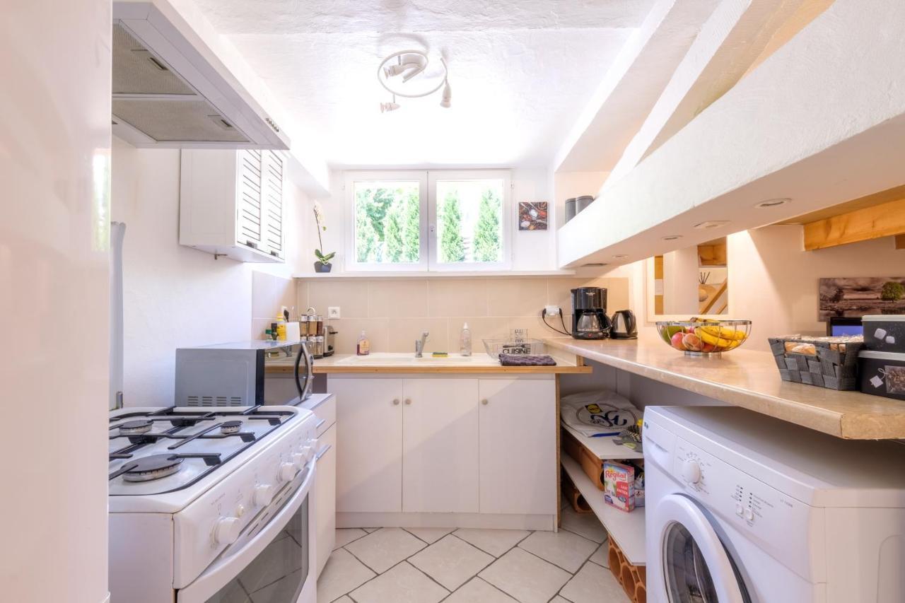 Apartment Beau Duplex: Cozy 3-star With Netflix And Parking *