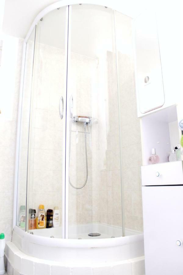 Beau Duplex 54m2, Calme, 2 Chambres, Netflix Et Wifi, Tv 140cms, Parking, Hypercentre A 400m, Arrivee Tardive Possible Avec Boite A Cles Albertville